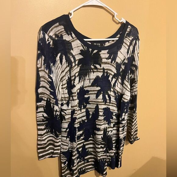 Nic + Zoe floral linen blend top L - Picture 1 of 7